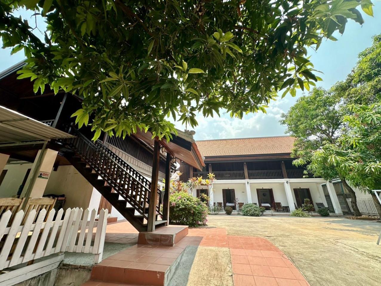 Residence Boutique Hotel Luang Prabang Exterior photo